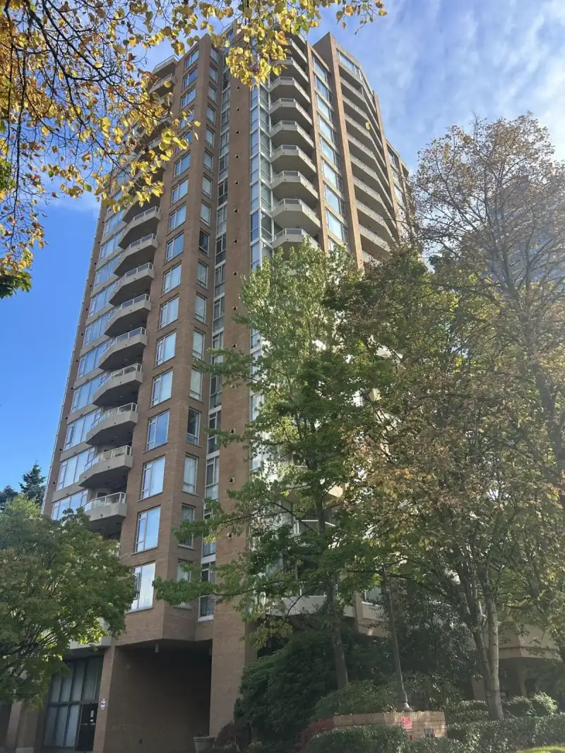 201 4689 HAZEL STREET, Burnaby